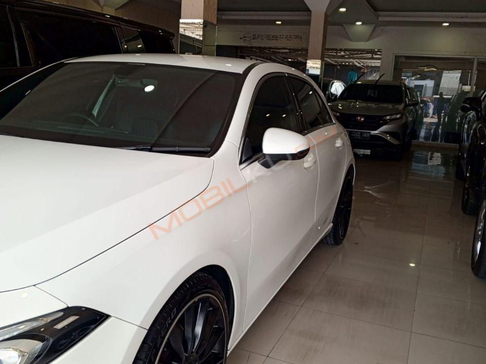 Mobil Mercedes-Benz A-Class 2019