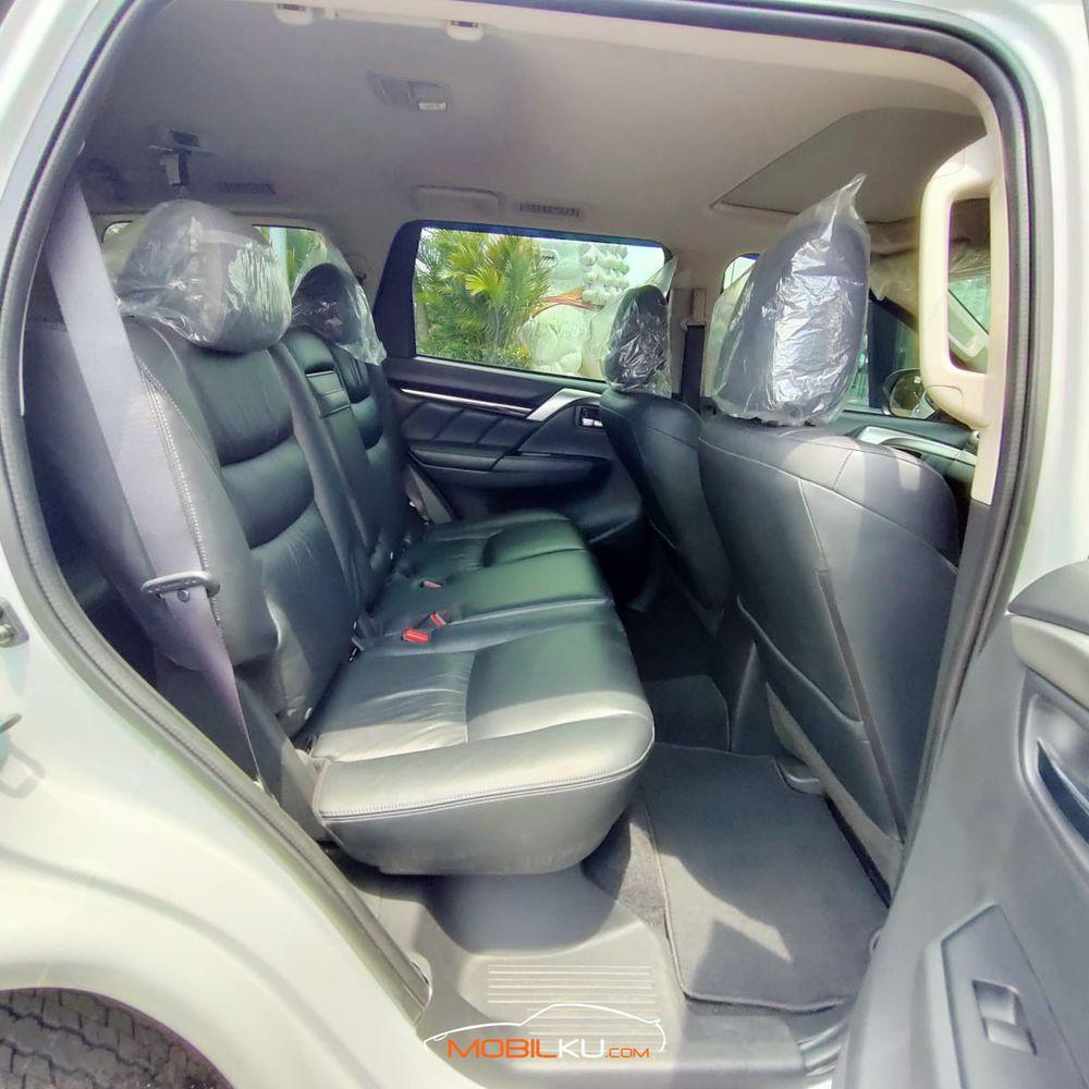 Mobil Mitsubishi Pajero Sport 2018