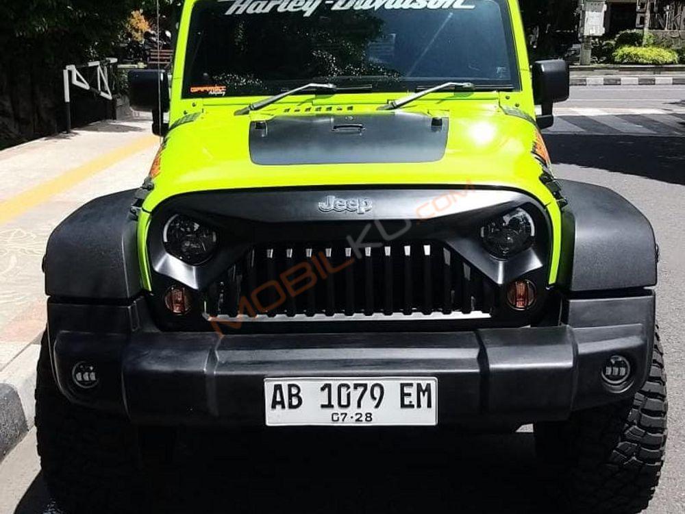 Mobil Jeep Wrangler 2012