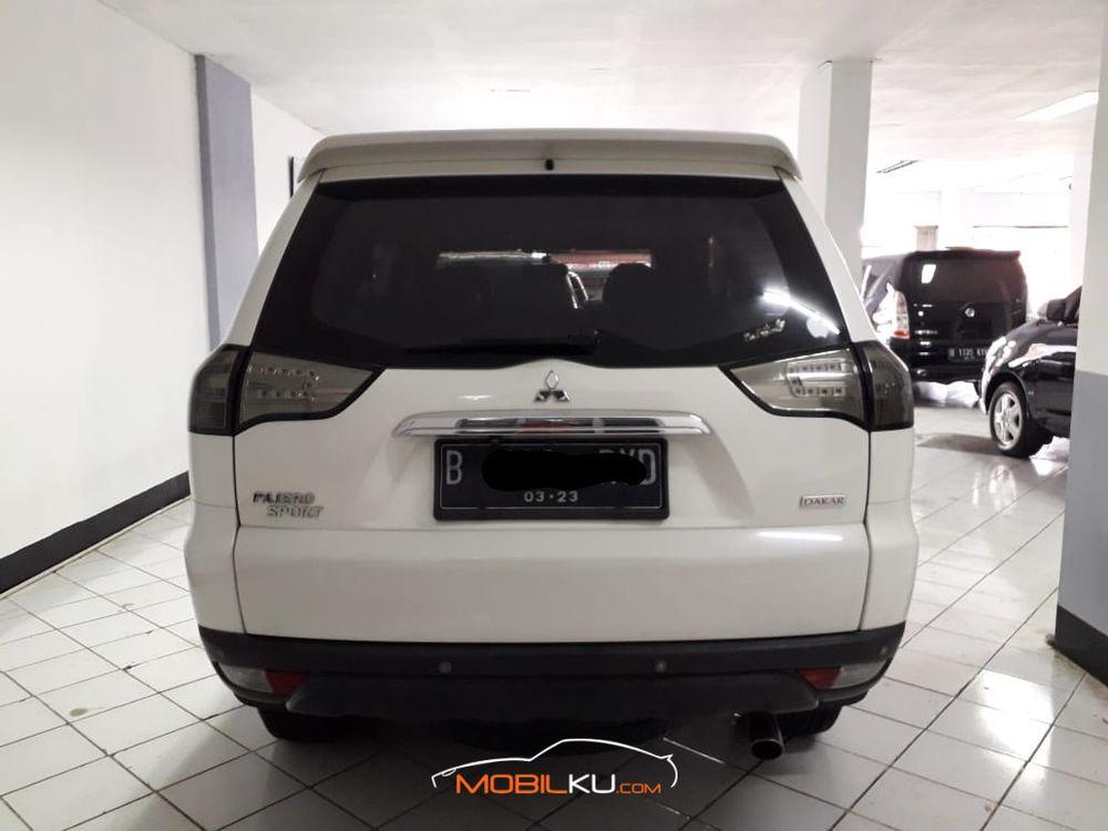 Mobil Mitsubishi Pajero Sport 2013