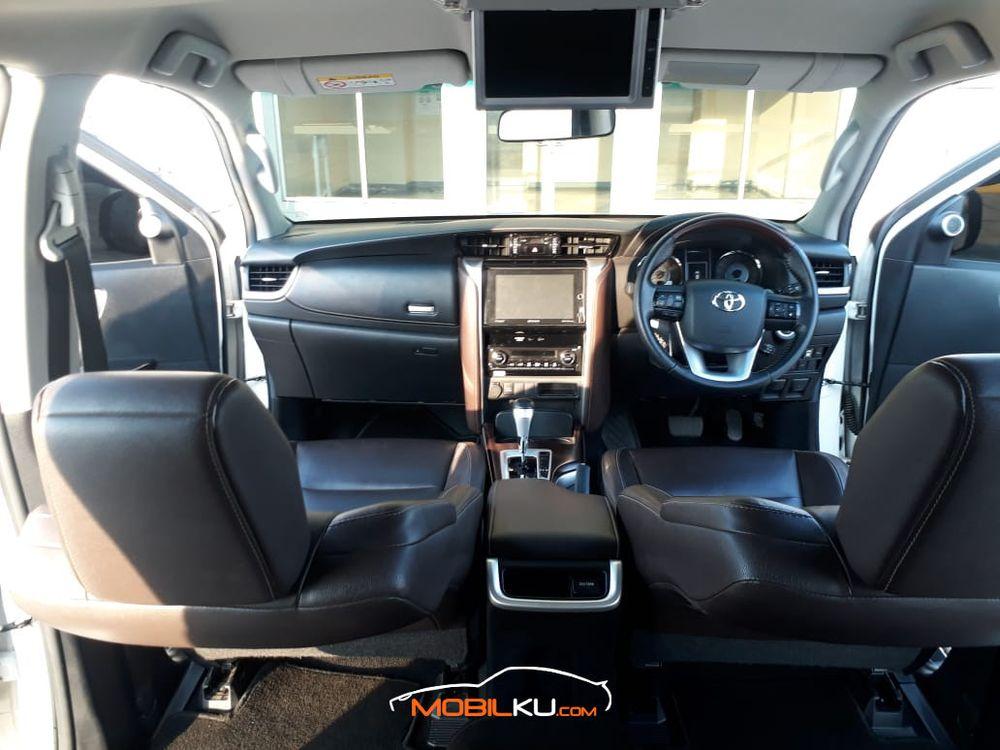 Mobil Toyota Fortuner 2018