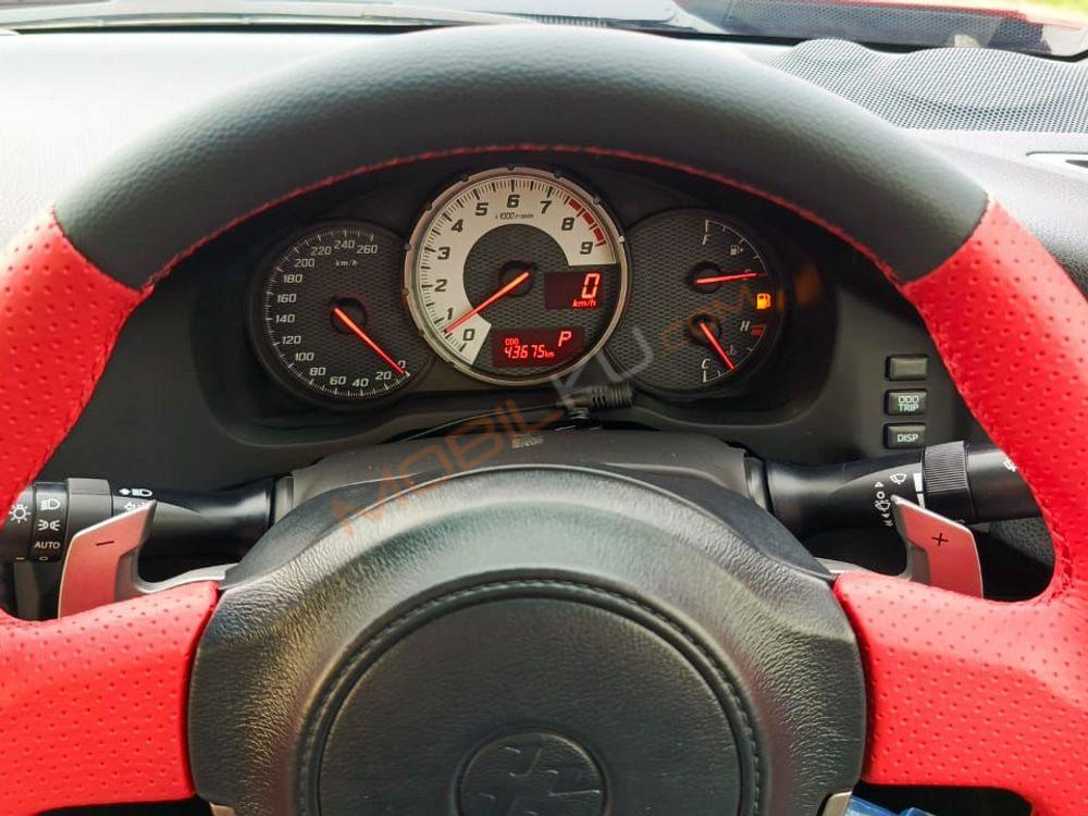 Mobil Toyota 86 2014