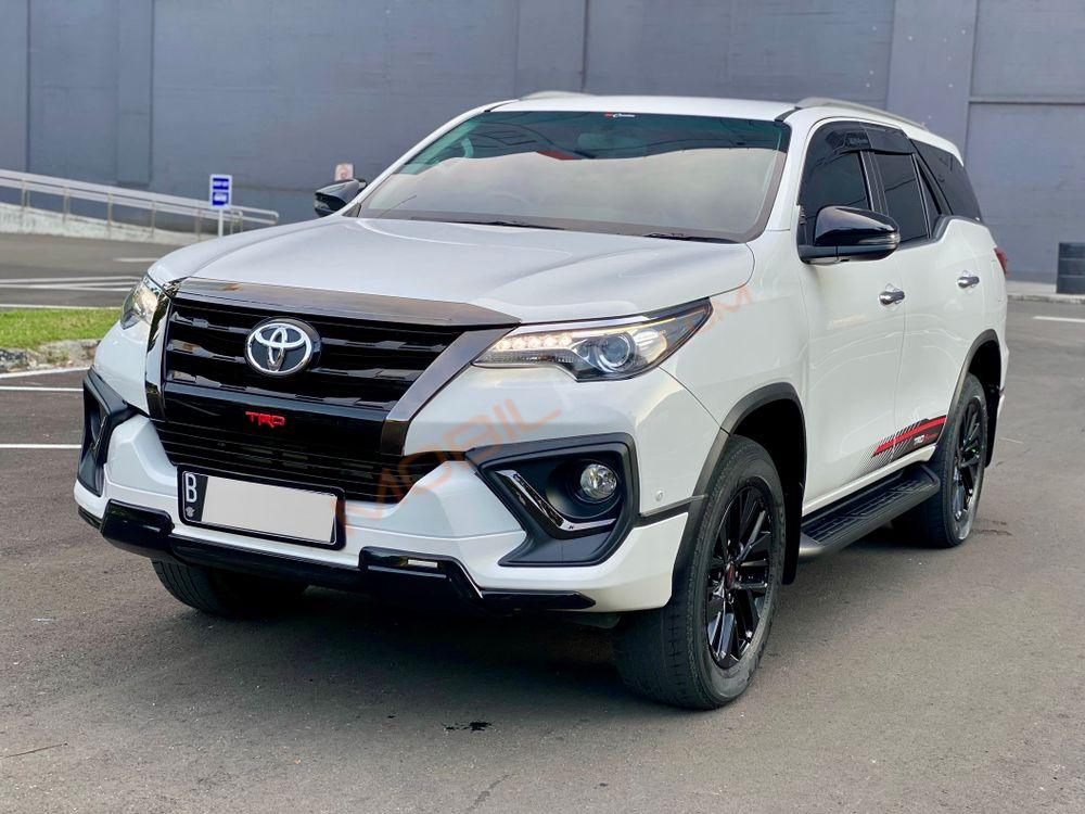 Mobil Toyota Fortuner 2020