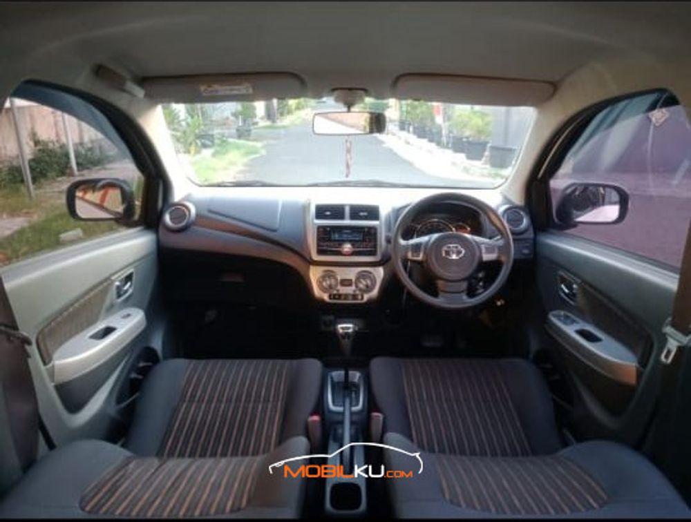 Mobil Toyota Agya 2019