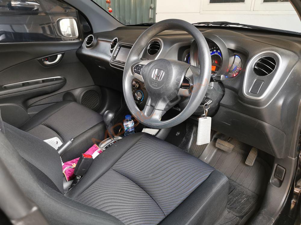 Mobil Honda Mobilio 2014
