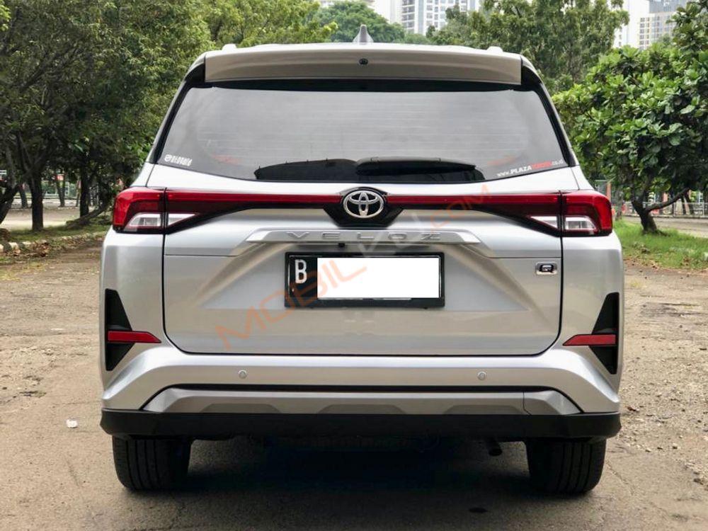 Mobil Toyota Veloz 2022