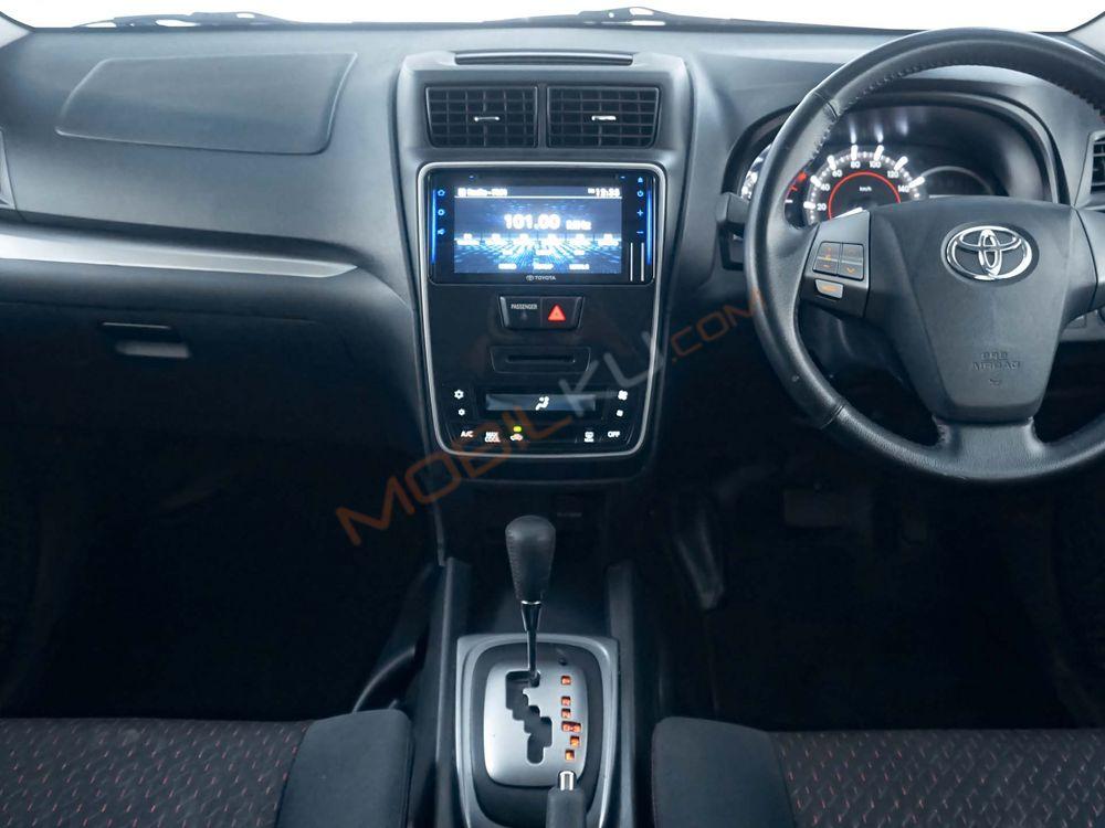 Mobil Toyota Avanza 2021