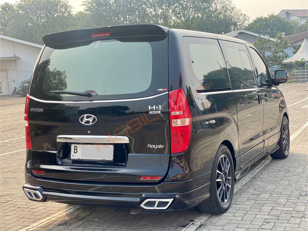 Mobil Hyundai H-1 2018