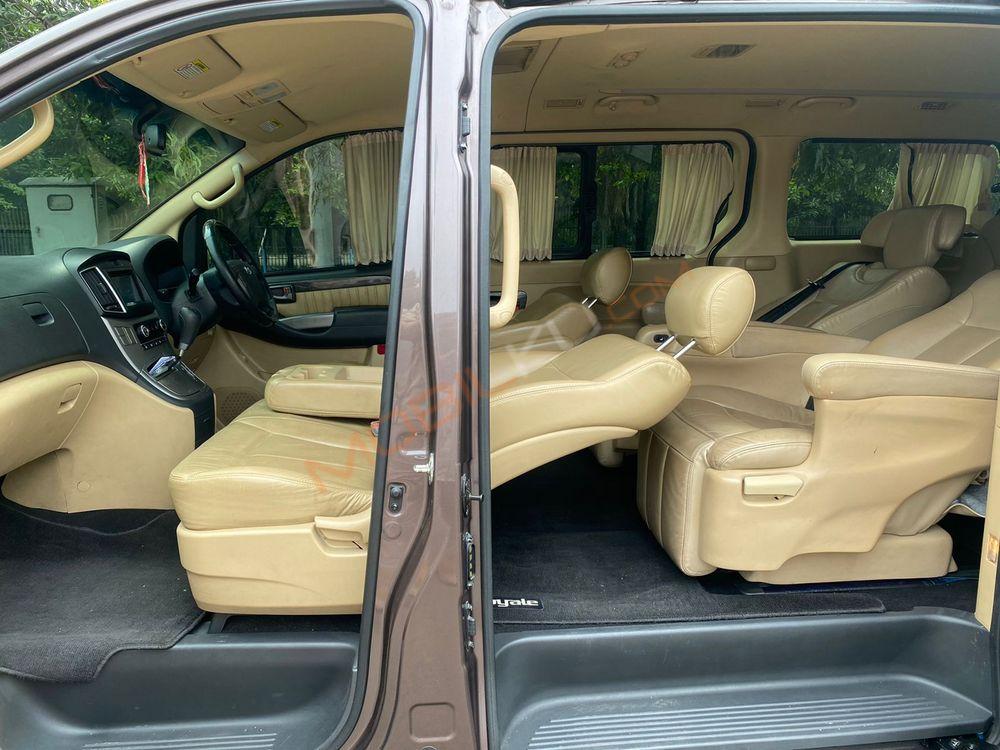 Mobil Hyundai H-1 2018