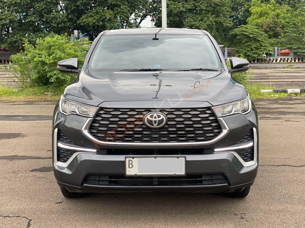 Mobil Toyota Kijang Innova 2024