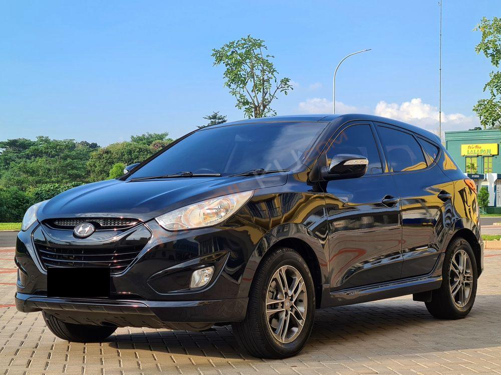 Mobil Hyundai Tucson 2013