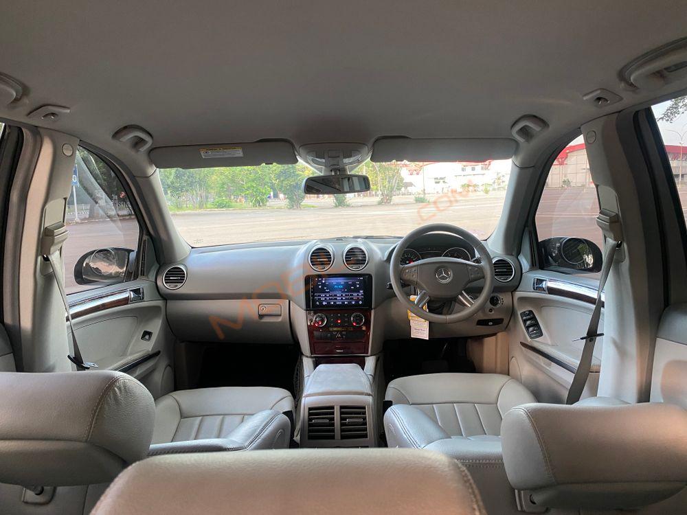 Mobil Mercedes-Benz ML 2006