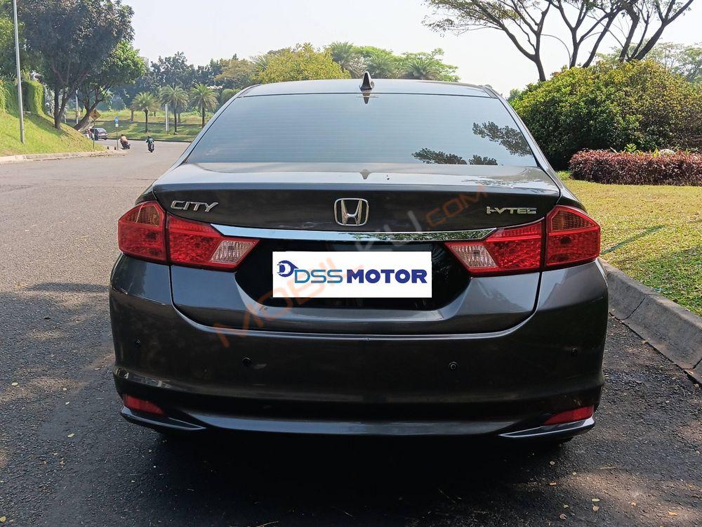 Mobil Honda City Sedan 2015