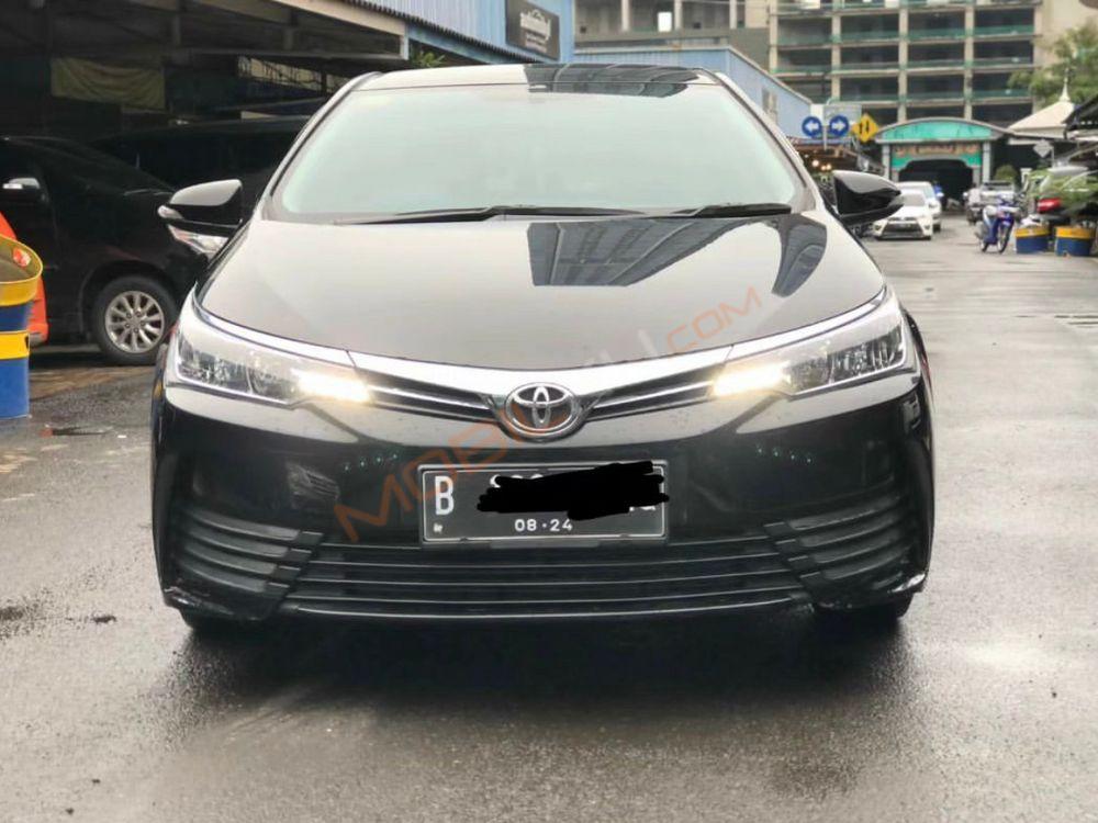 Mobil Toyota Corolla 2018
