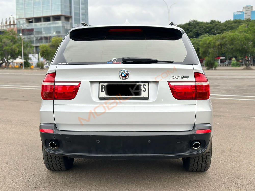 Mobil BMW X5 2008
