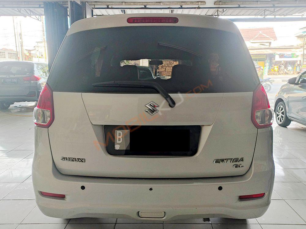Mobil Suzuki Ertiga 2015