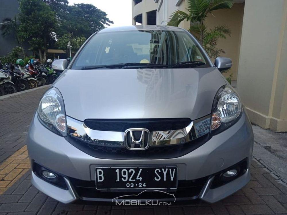 Mobil Honda Mobilio 2014