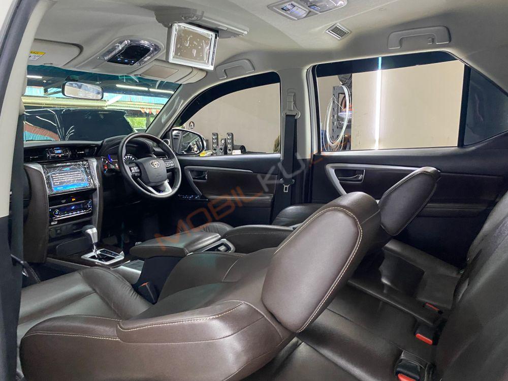 Mobil Toyota Fortuner 2020