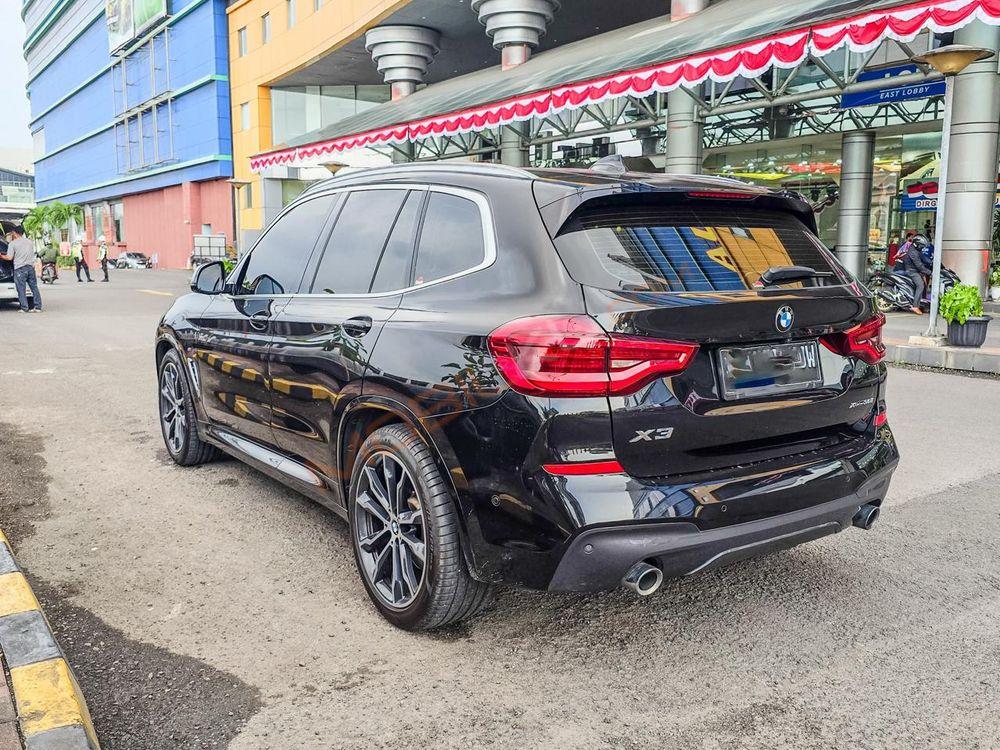 Mobil BMW X3 2021
