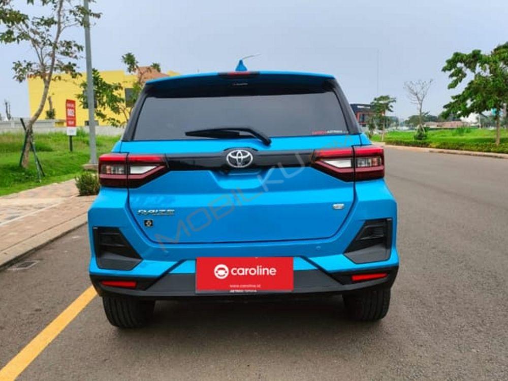 Mobil Toyota Raize 2021