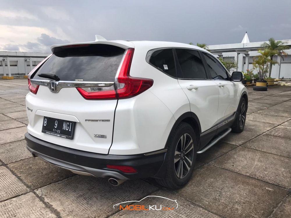 Mobil Honda CR-V 2017