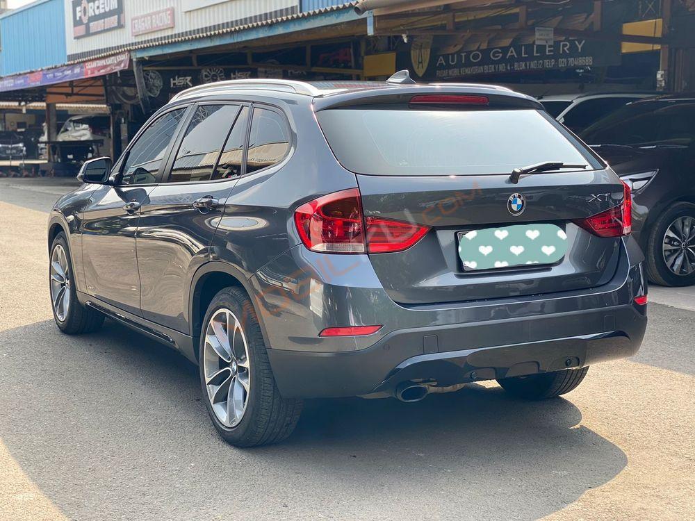 Mobil BMW X1 2015