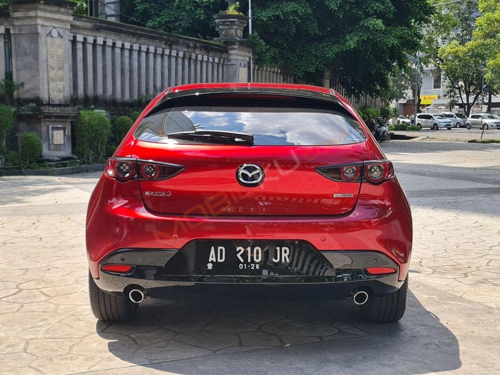 Mobil Mazda 3 2021