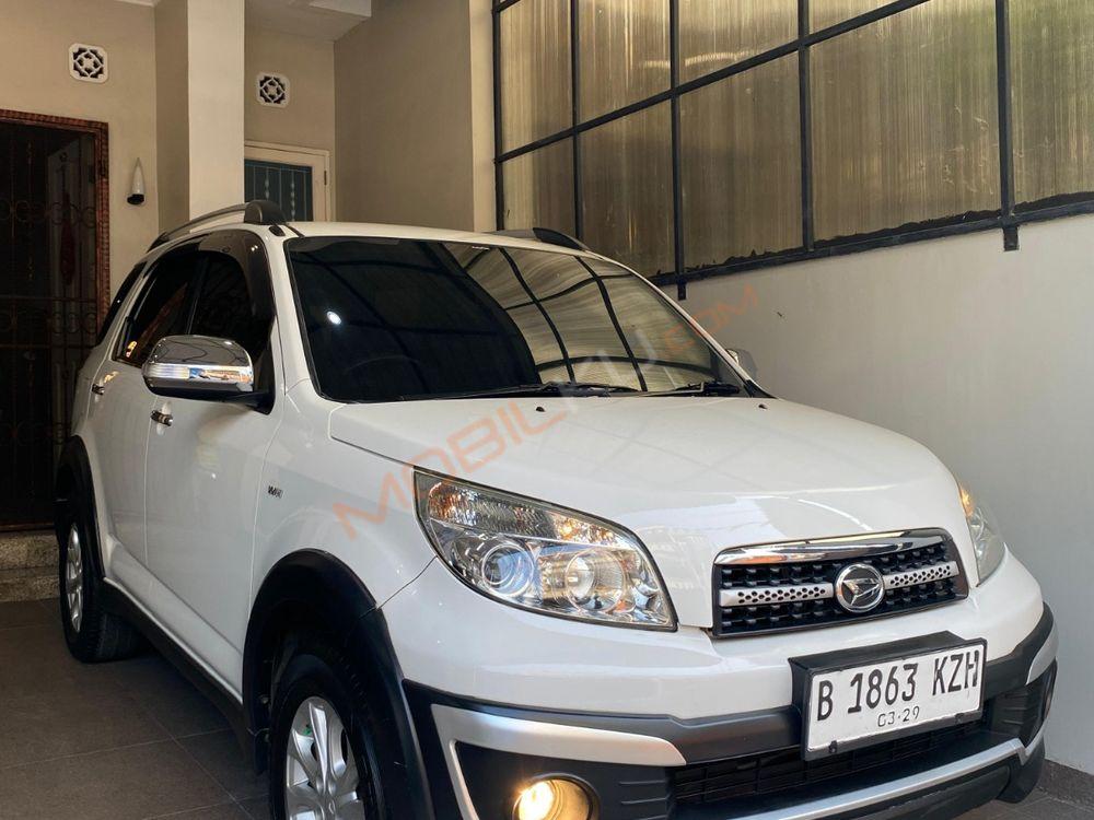 Mobil Daihatsu Terios 2014