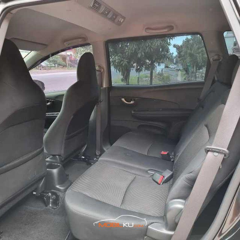 Mobil Honda Mobilio 2016