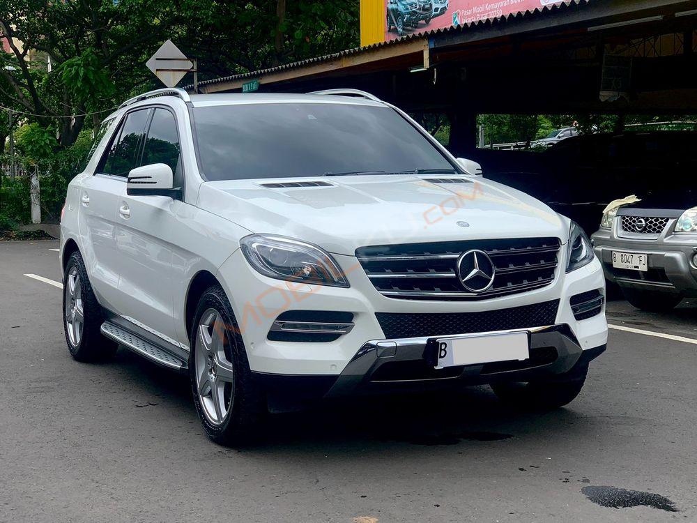 Mobil Mercedes-Benz ML 2015