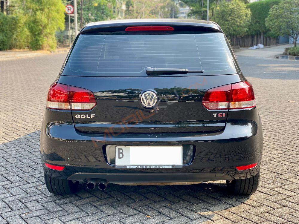 Mobil Volkswagen Golf 2013