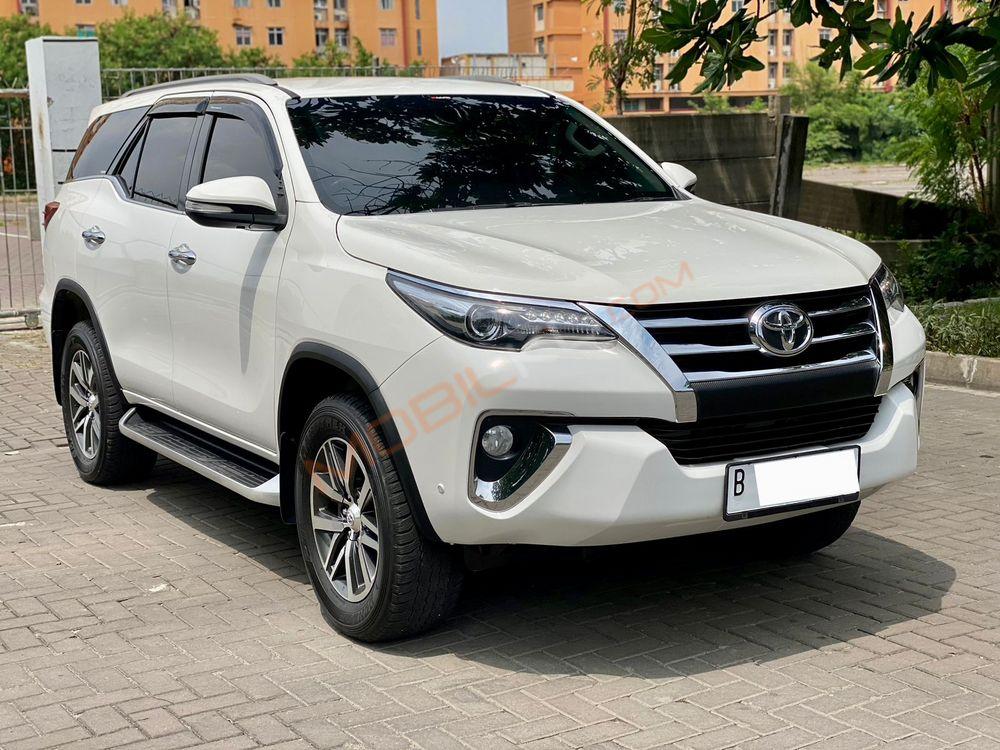 Mobil Toyota Fortuner 2017