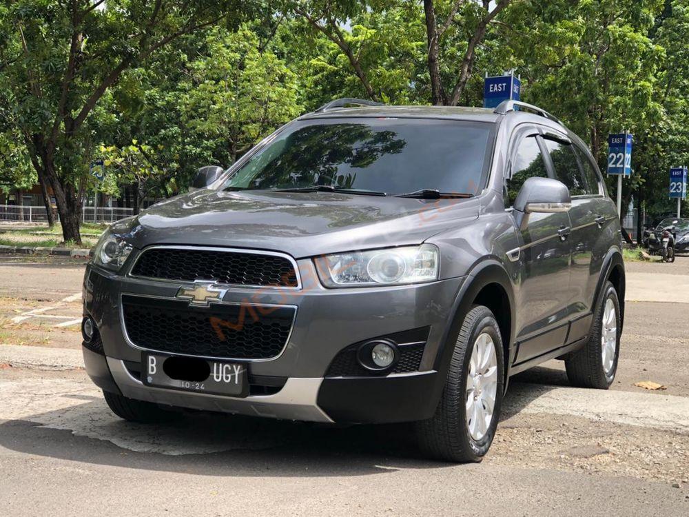 Mobil Chevrolet Captiva 2011