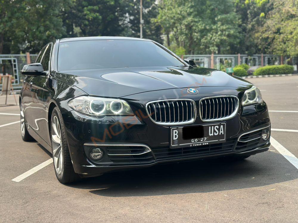 Mobil BMW 5 Series 2016