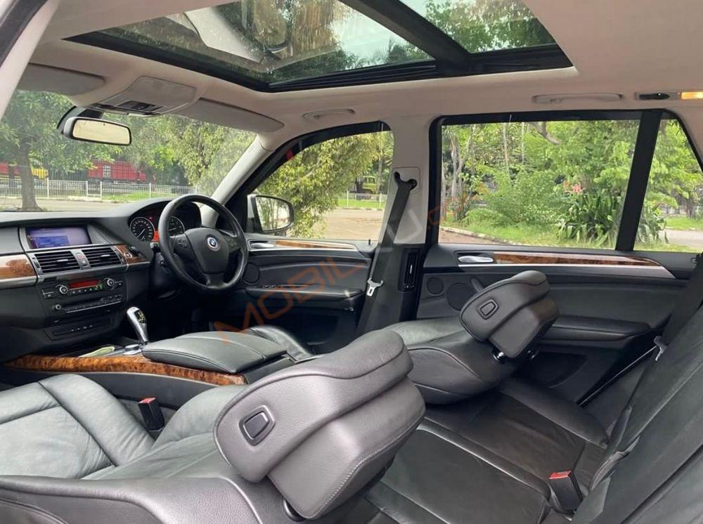 Mobil BMW X5 2008