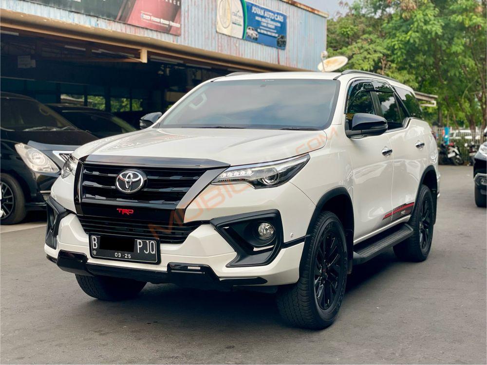 Mobil Toyota Fortuner 2020