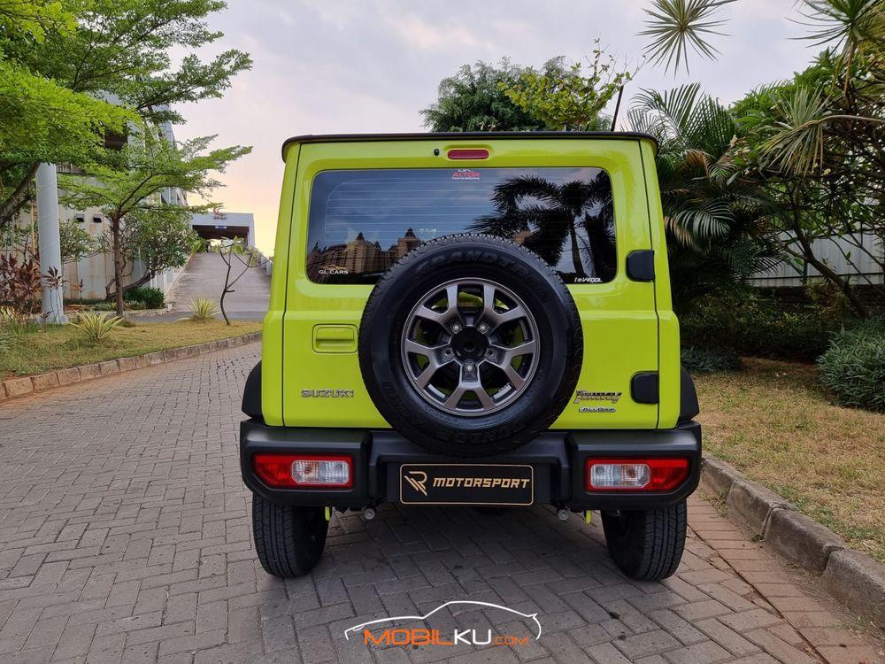 Mobil Suzuki Jimny 2020