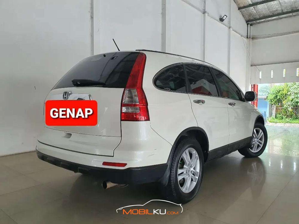 Mobil Honda CR-V 2011