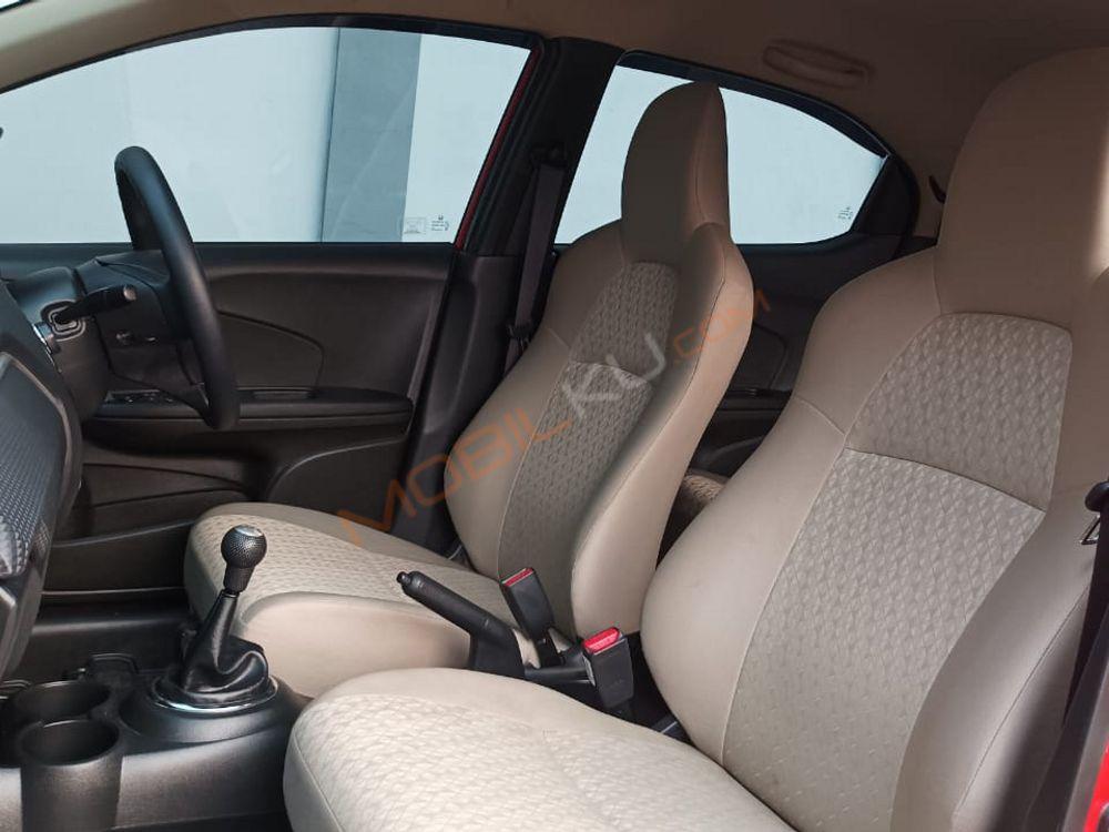 Mobil Honda Brio 2022