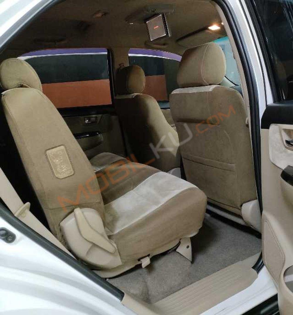 Mobil Toyota Fortuner 2015