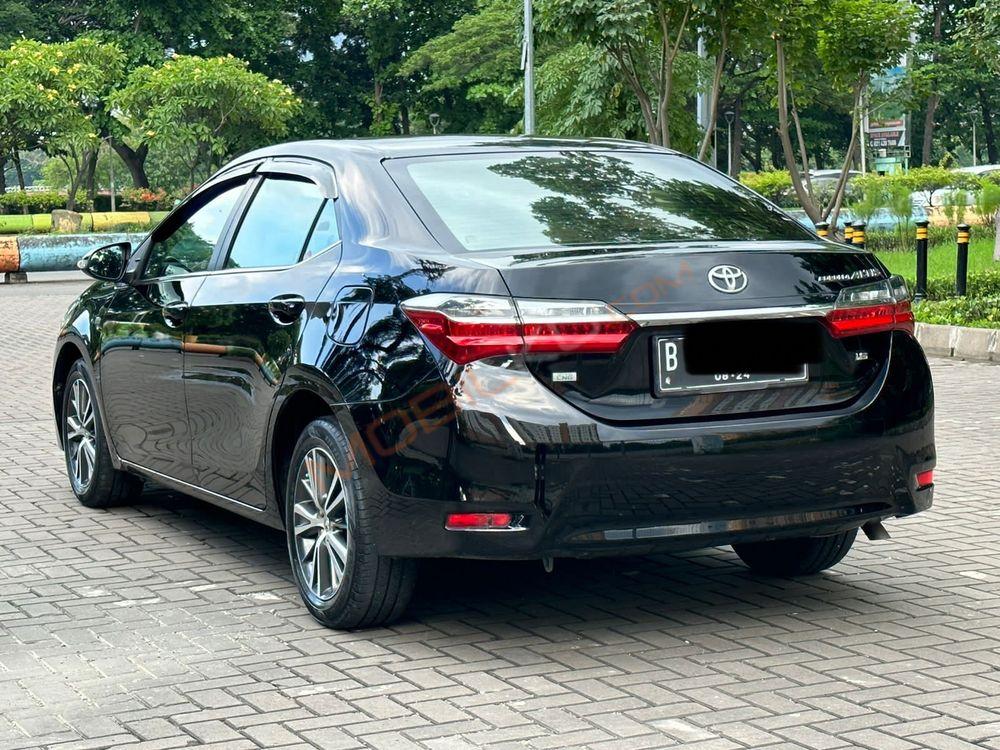 Mobil Toyota Corolla 2018
