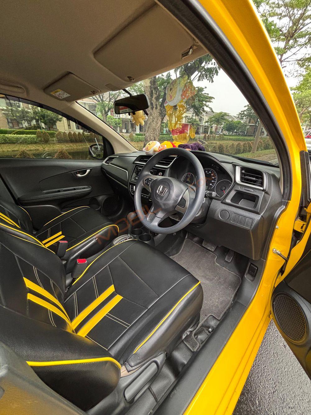 Mobil Honda Brio 2022