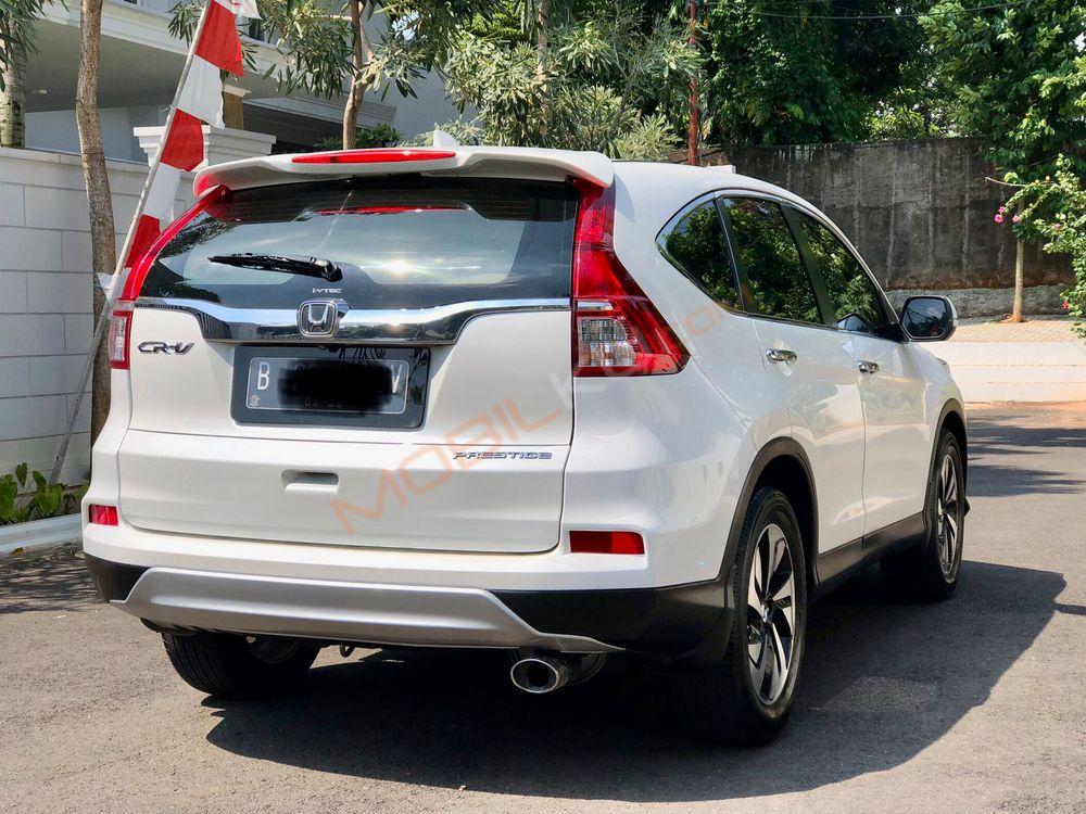 Mobil Honda CR-V 2015