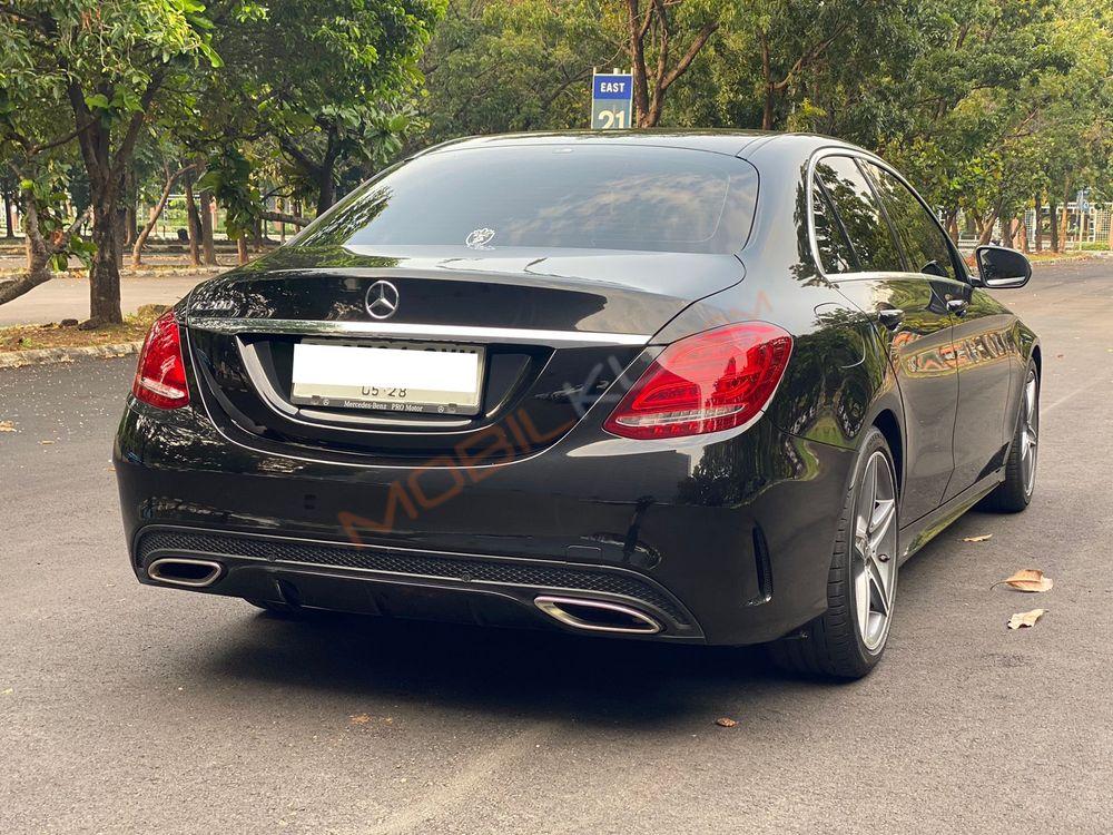 Mobil Mercedes-Benz C-Class 2018