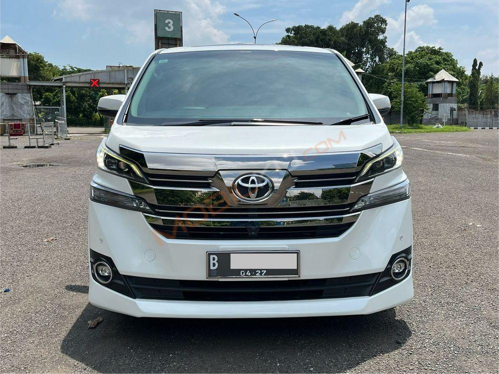 Mobil Toyota Vellfire 2017