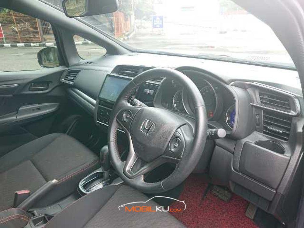 Mobil Honda Jazz 2018