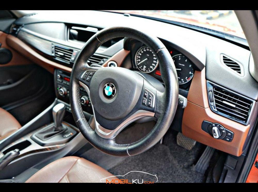 Mobil BMW X1 2013