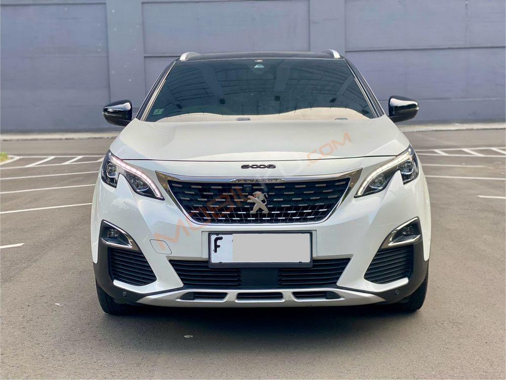Mobil Peugeot 5008 2019