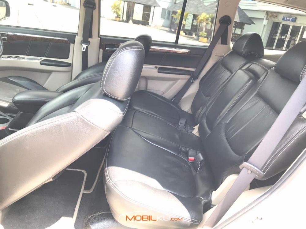 Mobil Mitsubishi Pajero Sport 2014