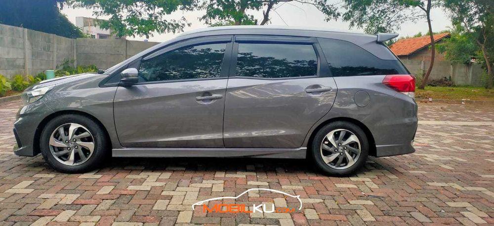 Mobil Honda Mobilio 2017